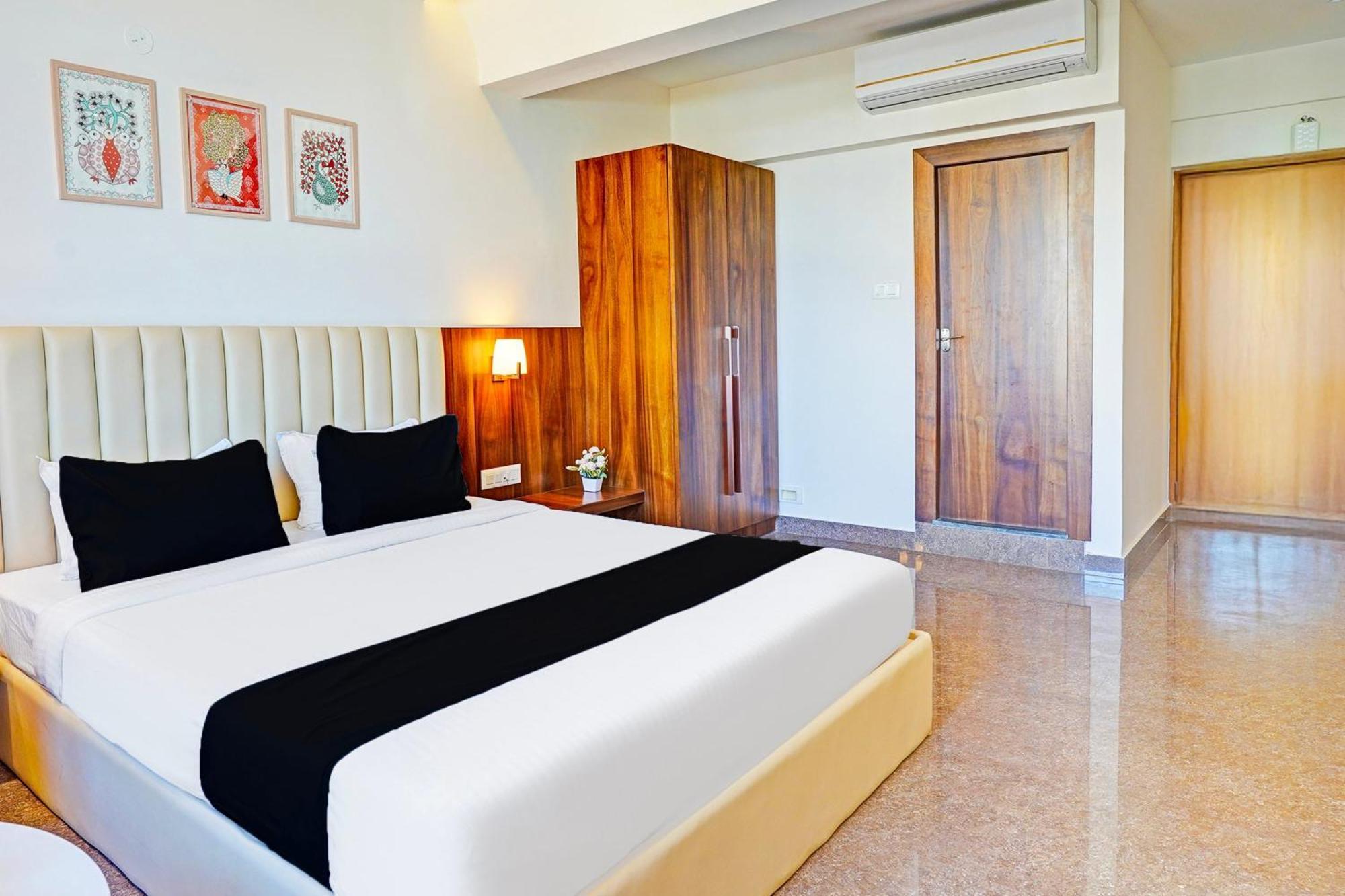 Super Townhouse Oak Electronic City Formerly Hotel Trubell Kammasandra Exterior photo